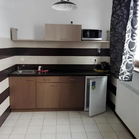Motel Huta Szklana *